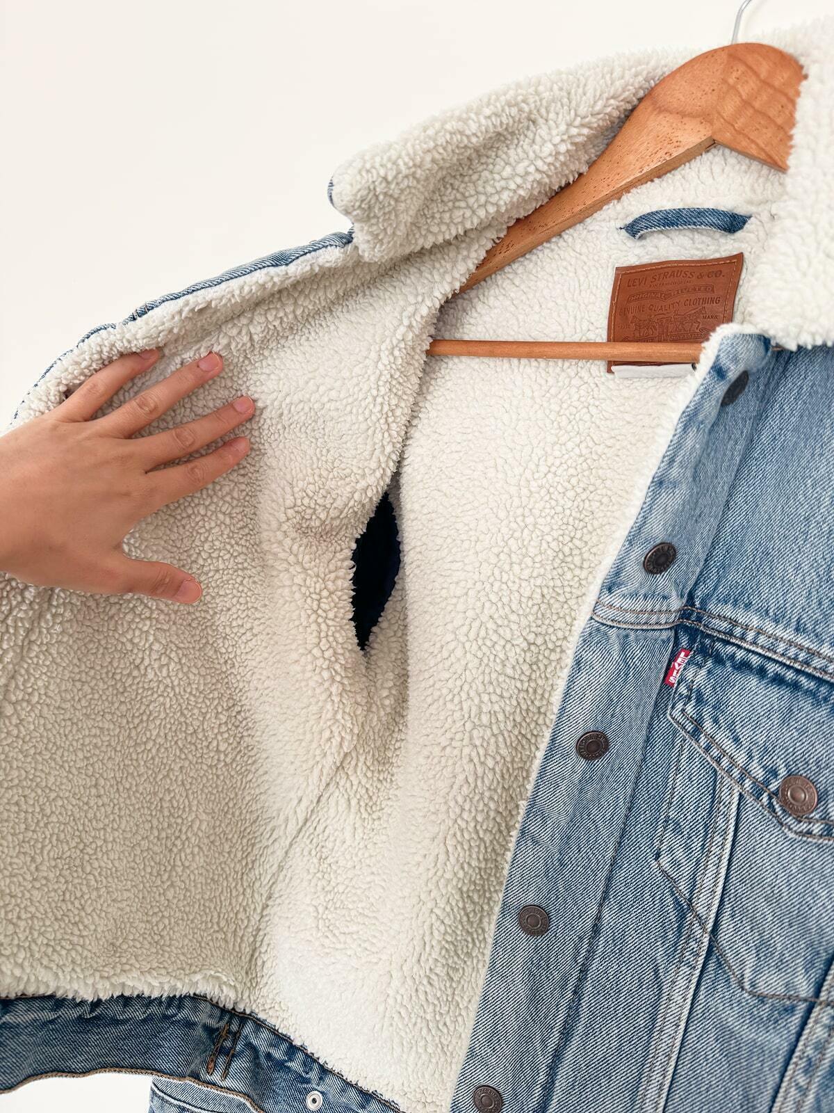  Original Sherpa Fleeced Trucker Jacket - Medium Wash Small