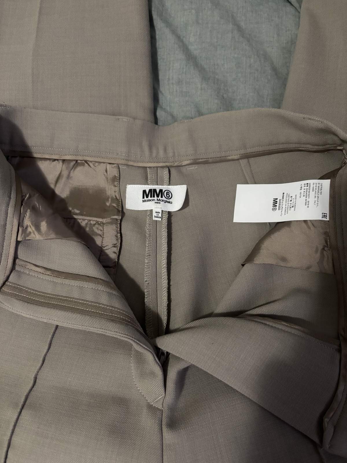 Cropped twill straight-leg pants - colour:Stone