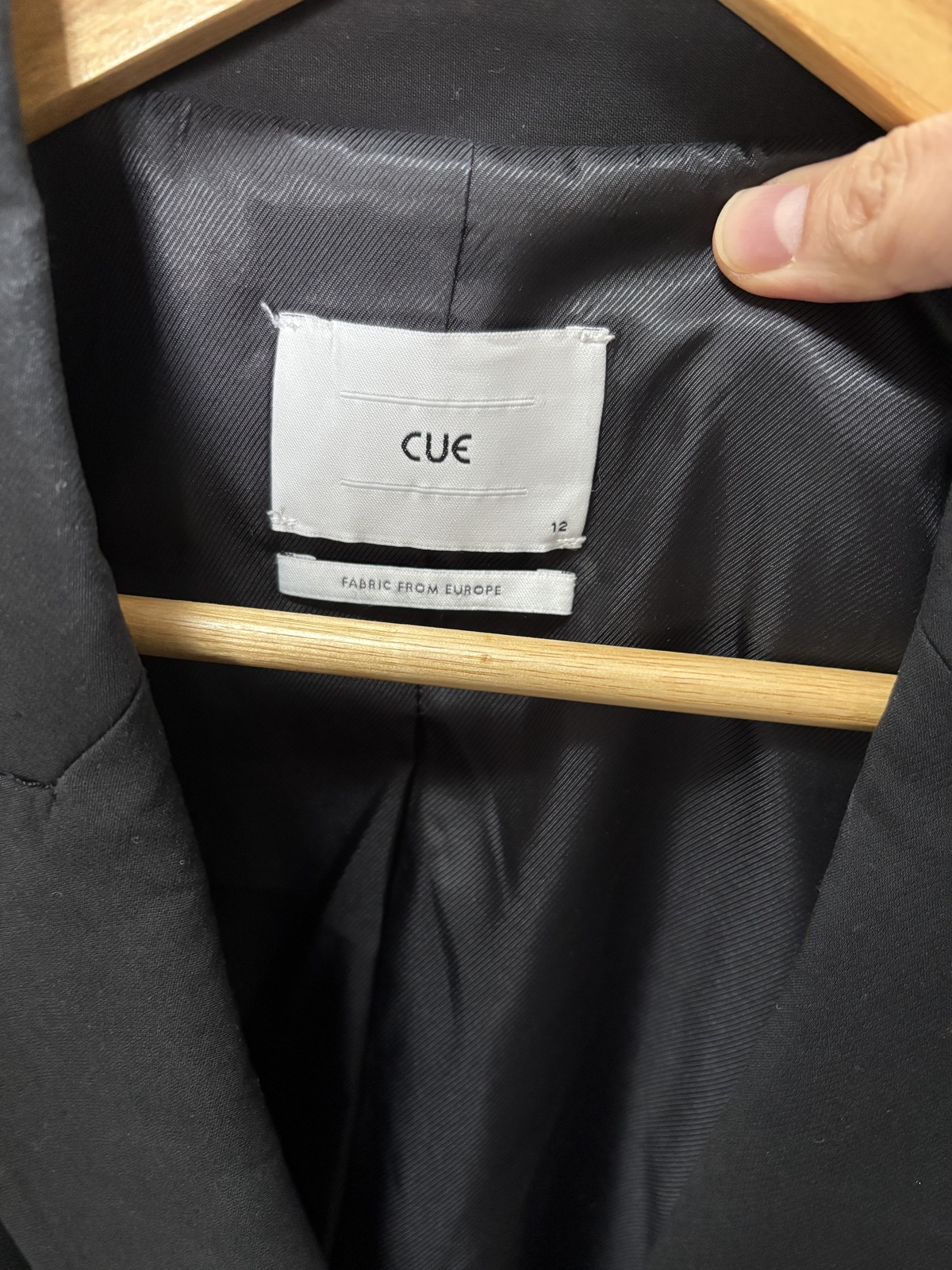 Short Sleeve Blazer in Black