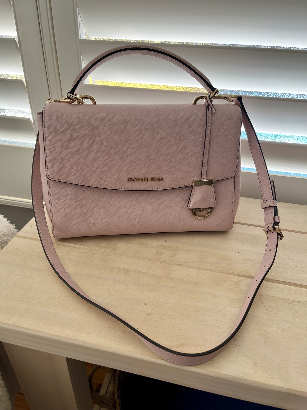 Ava Crossbody Bag 