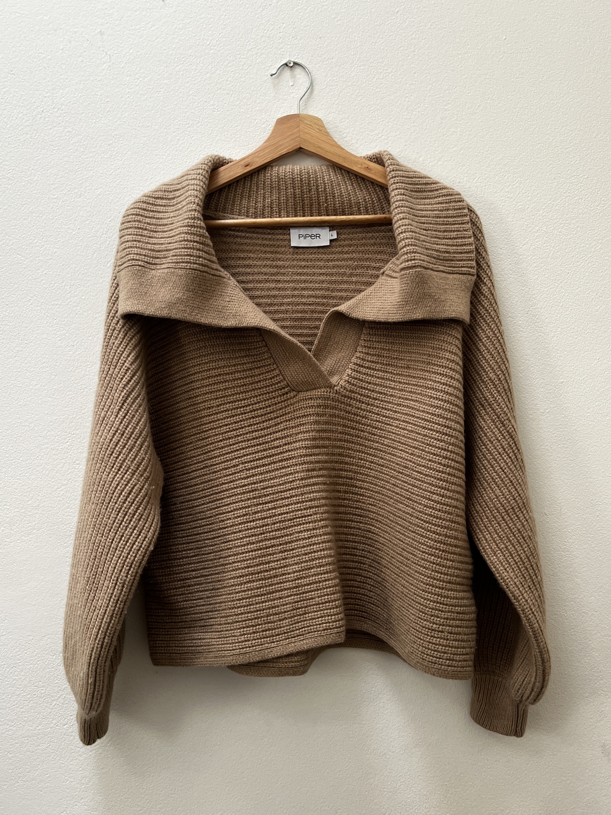 Wide-Collar Cropped Knit