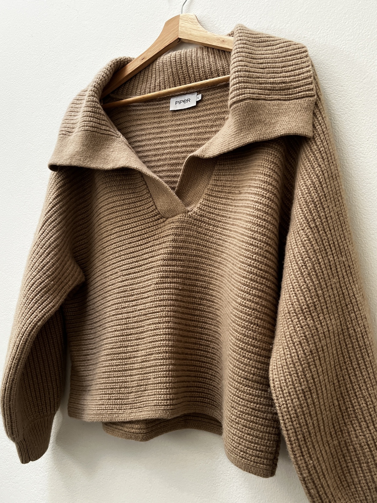 Wide-Collar Cropped Knit