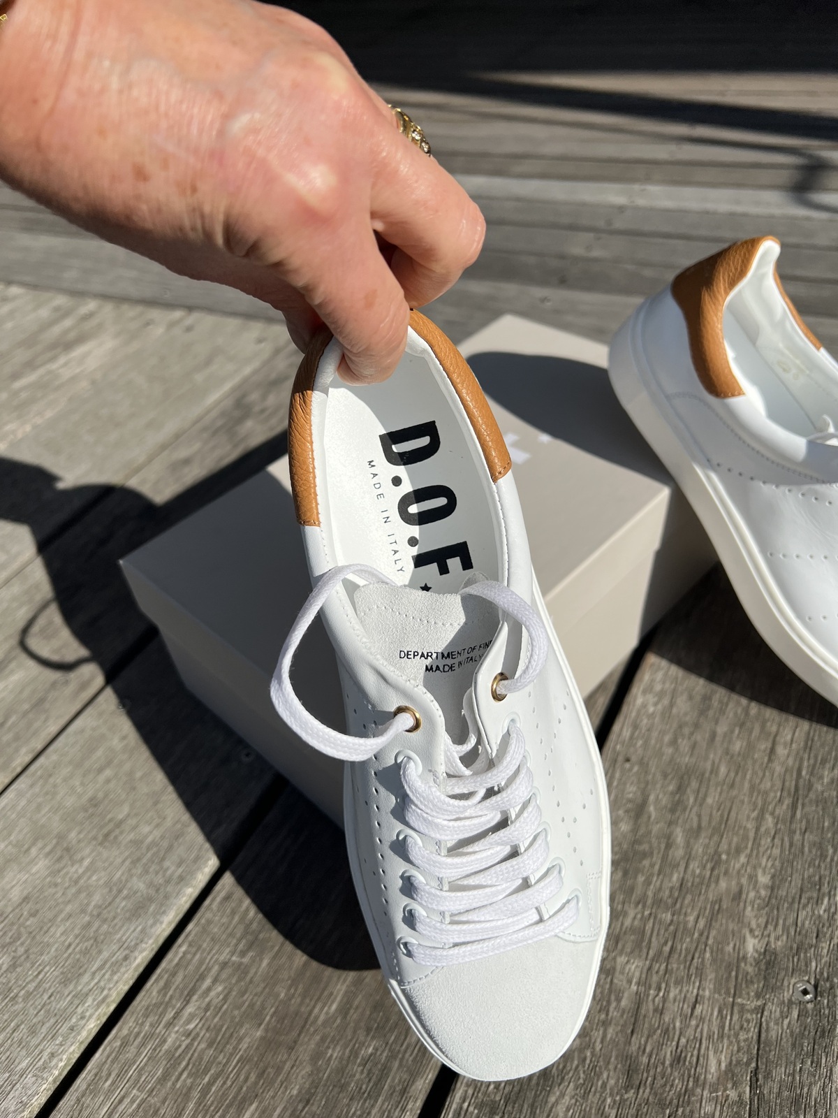 Sneakers