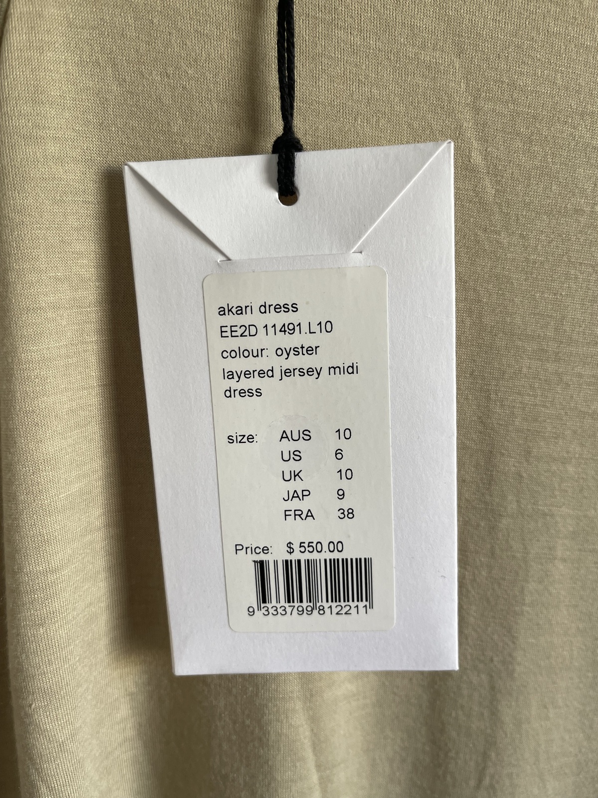 Akari Dress Oyster Size 10