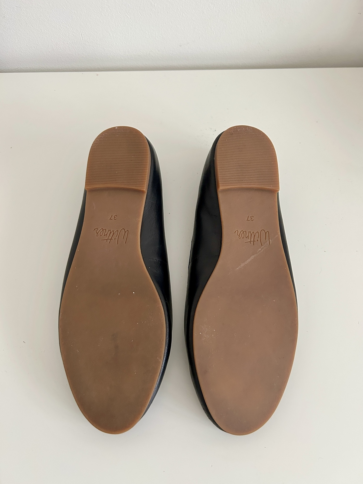 black leather ballet flats size 37