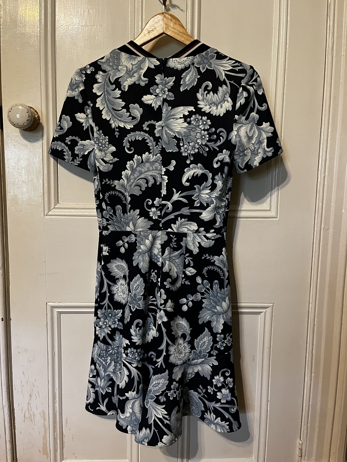  floral print V neck mini dress