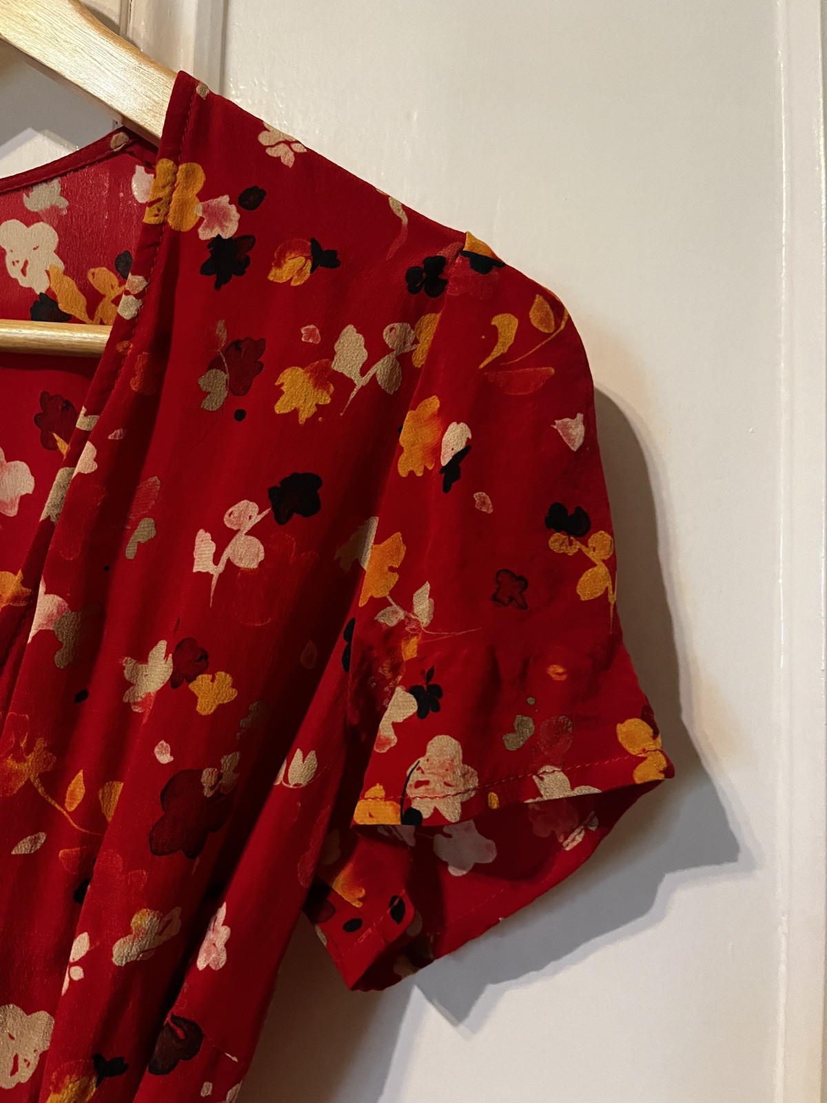  The Teale Rouge Fleur floral midi wrap dress