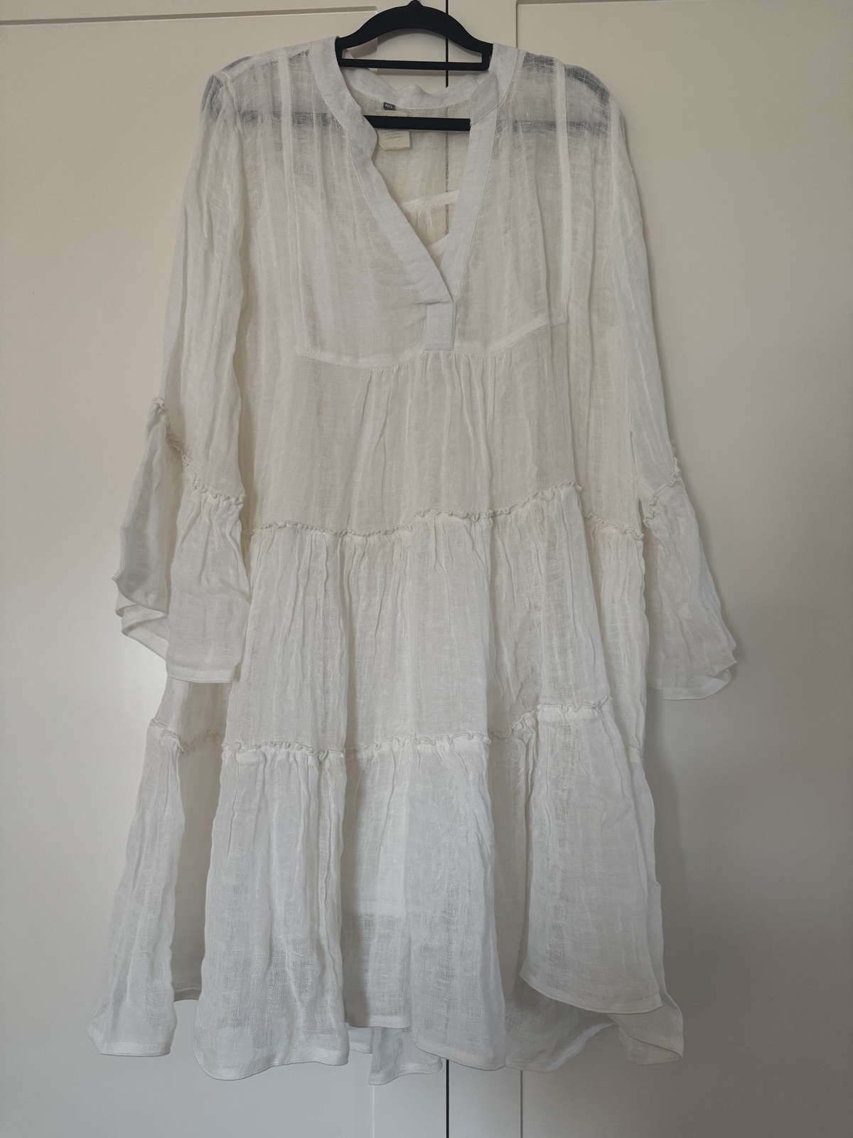 Brand new designer off White Como Linen dress