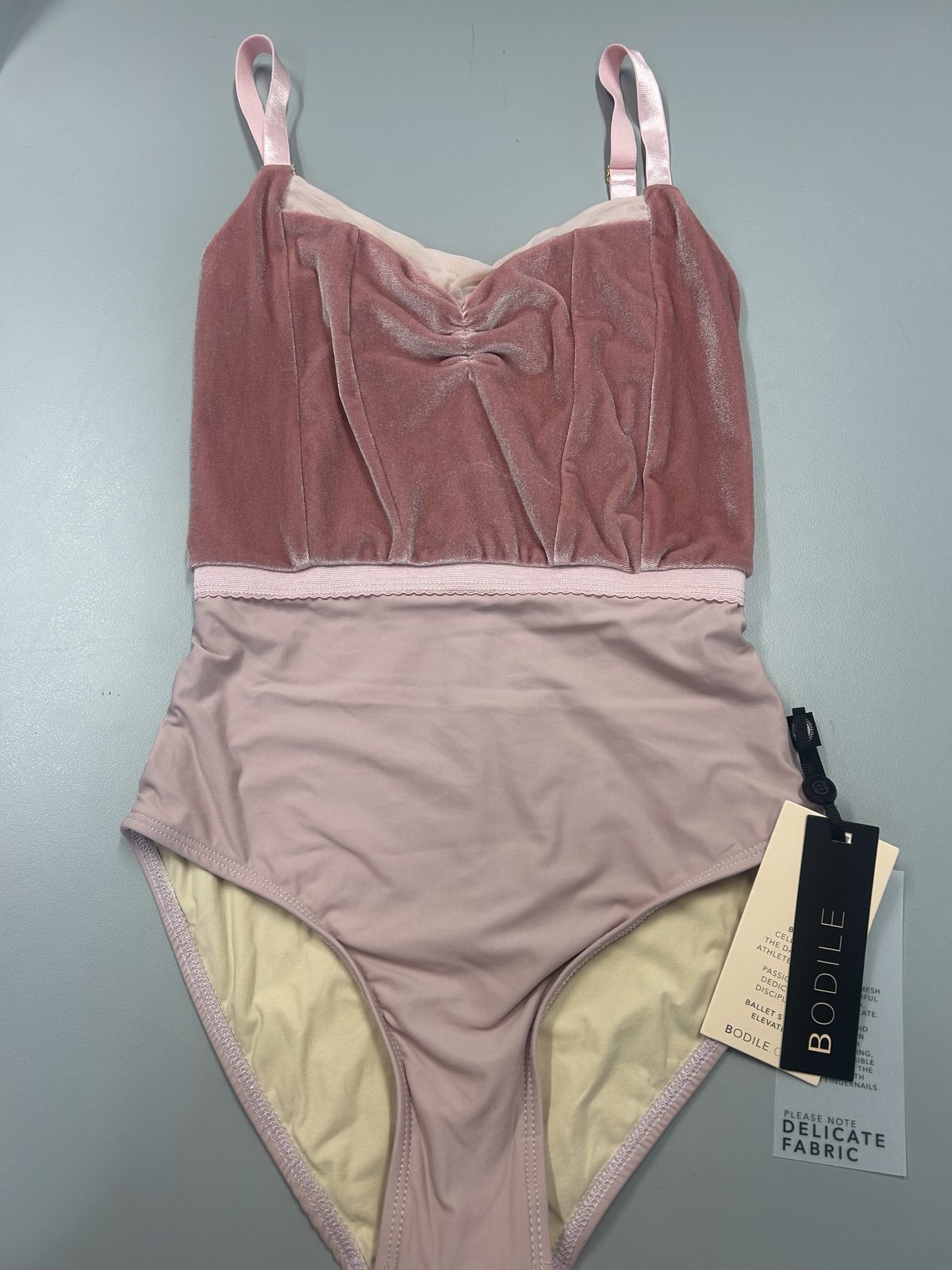 BODILE Ophelia Relevé Leotard Bliss Camellia Bon Bon XS/S - AirRobe