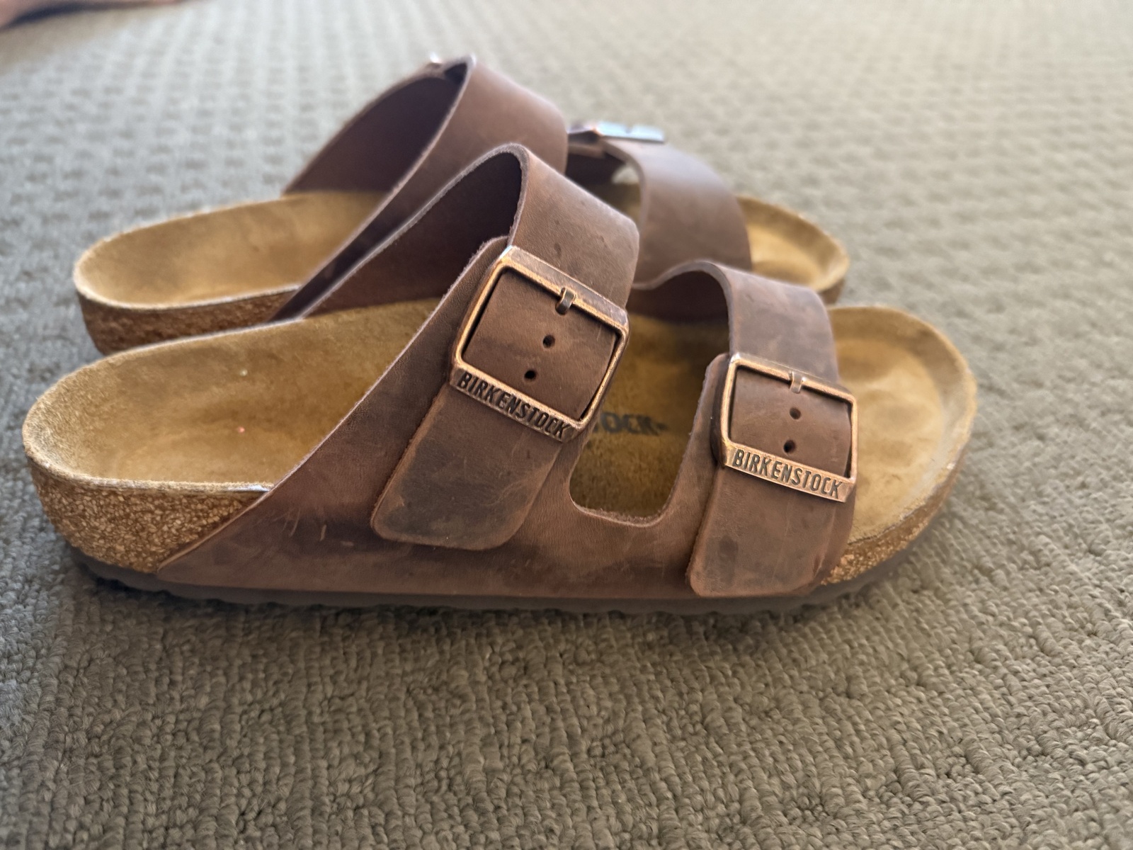 Unisex Arizona Birkenstocks ( size 39) 