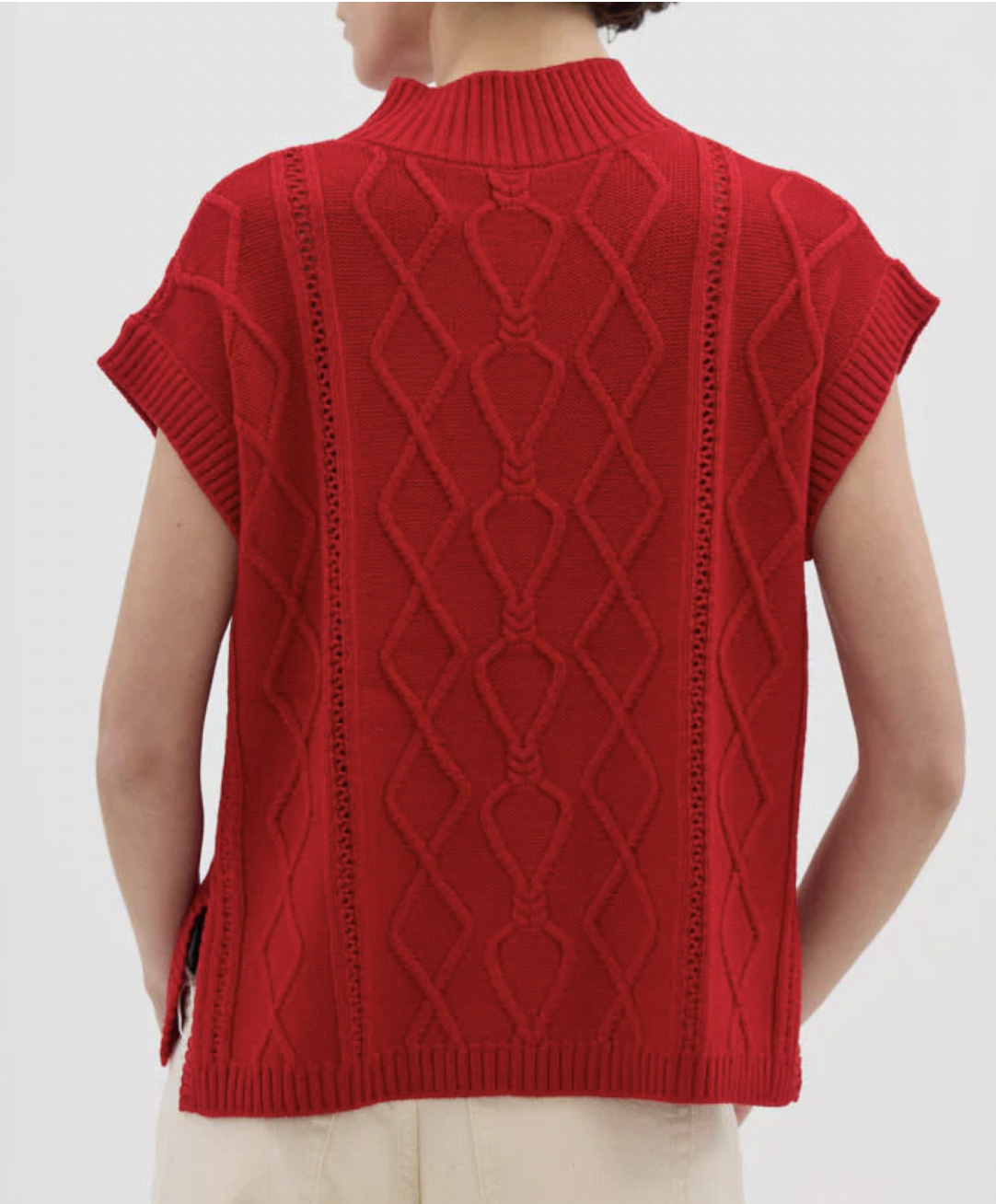 Heart Cable Vest in True Red