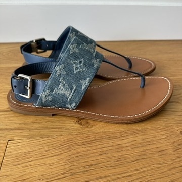 Starboard Flat Thong Sandals in blue Denim Monogram LV
