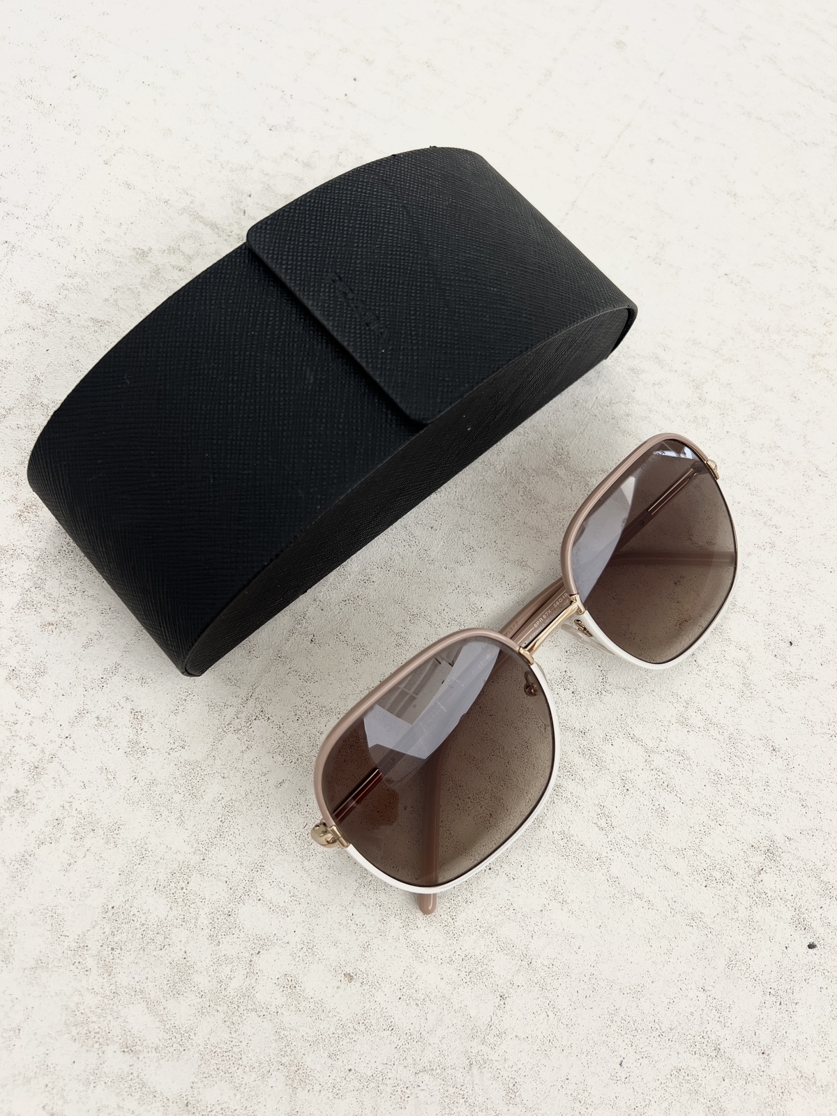 SUNGLASSES | PR 67XS 09G3D0