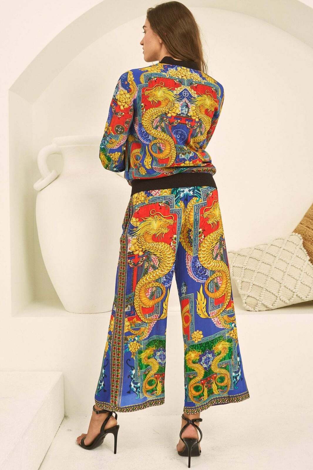 KINGDOM OF DRAGONS BOMBER JACKET