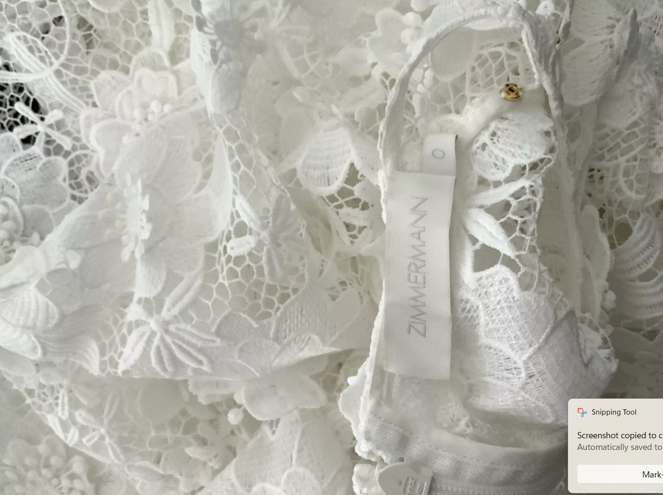 HALLIDAY LACE FLOWER DRESS SIZE 0/AU8/US4