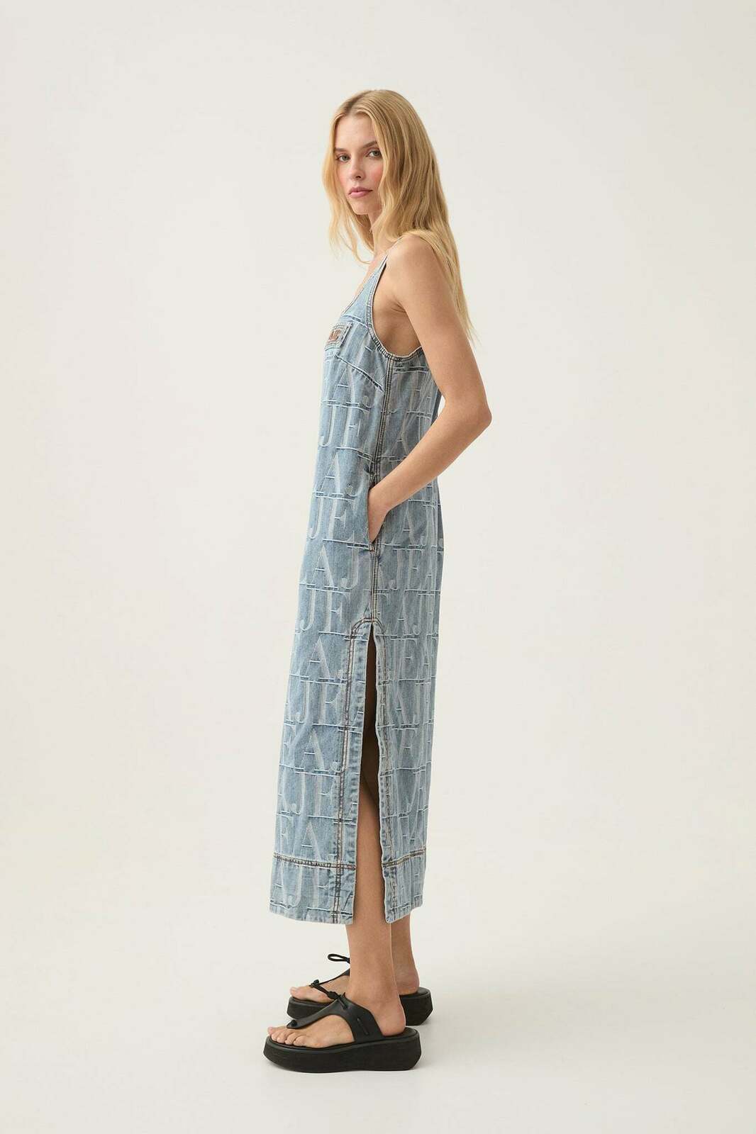 Nostalgia Denim Midi Dress AU10/US6