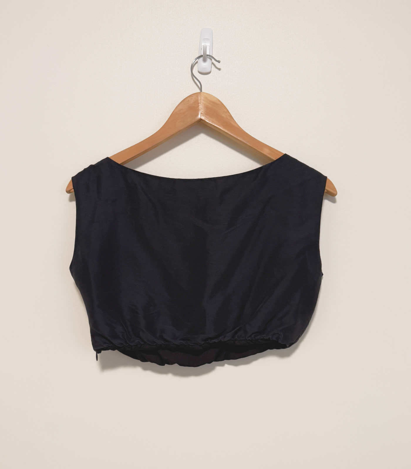 Silk Crop Sleeveless Blouse Top - Size 1, Black