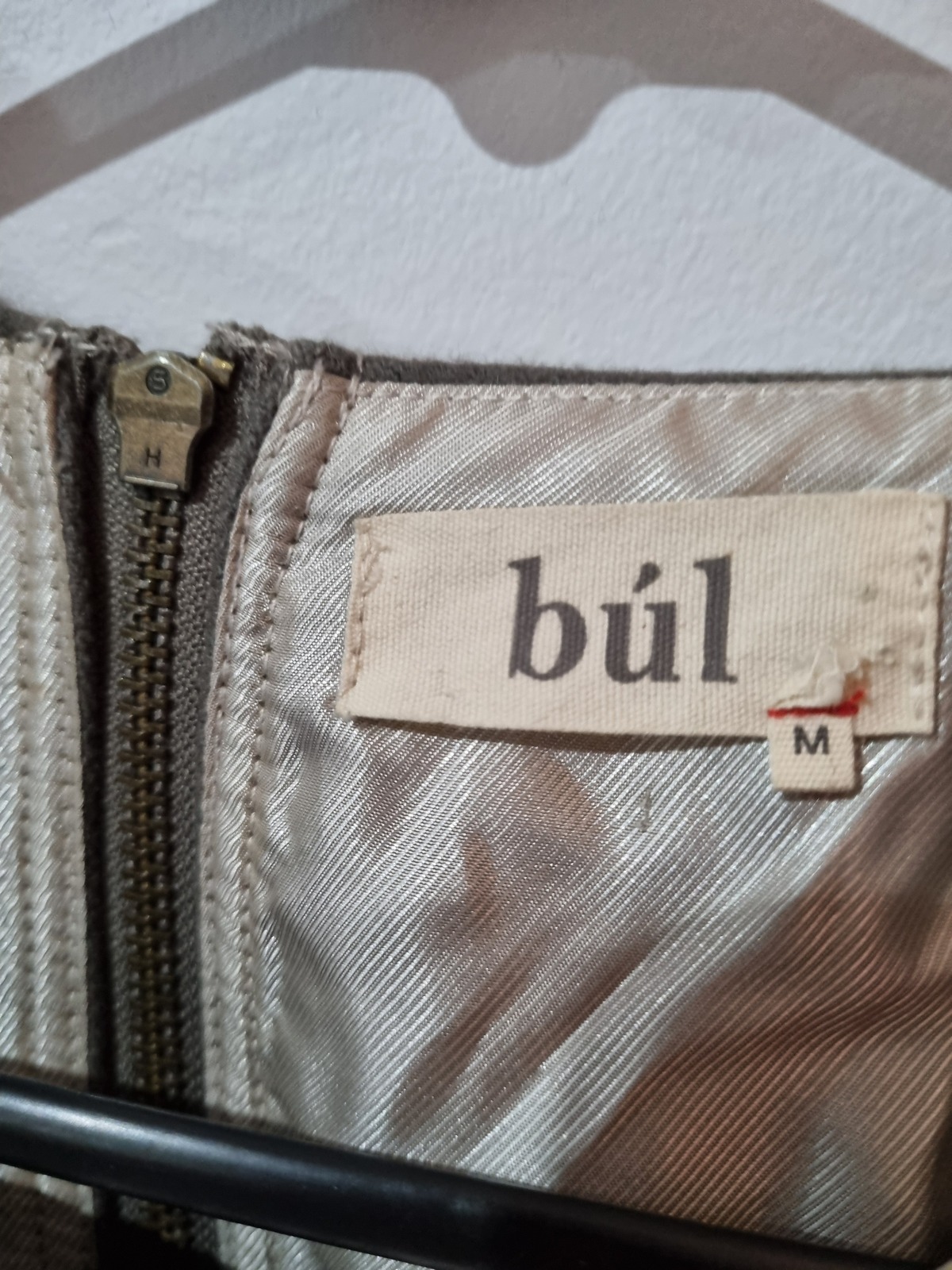 Warm, flared dress with half sleeves