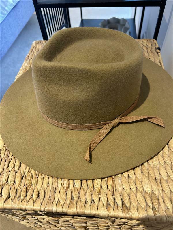 BNWT 100% Australian Wool Hat Size Small 55cm