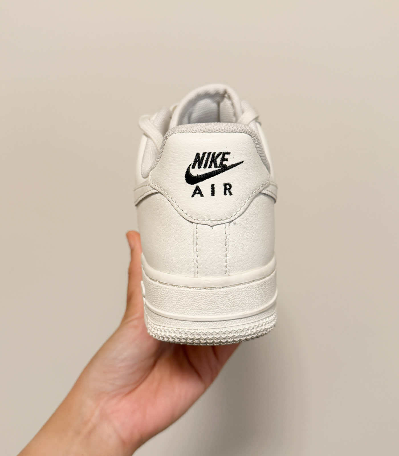 Air Force 1 '07 Essential - Off White, US 7 (EU38, UK4.5, 24cm)
