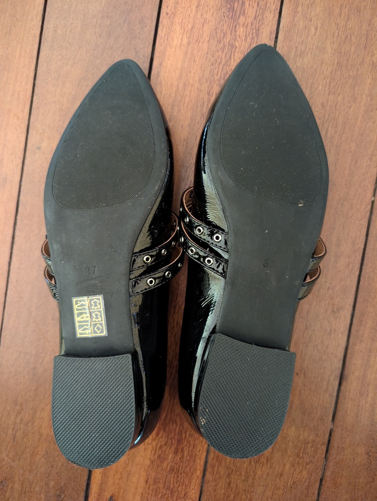 Brand size 37 Ballet Flat 