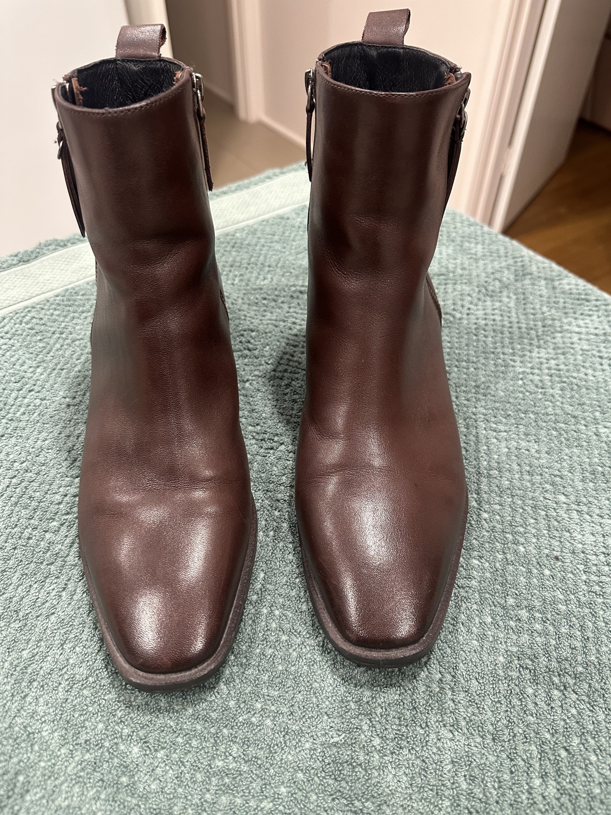 Aleksi chestnut leather boots 