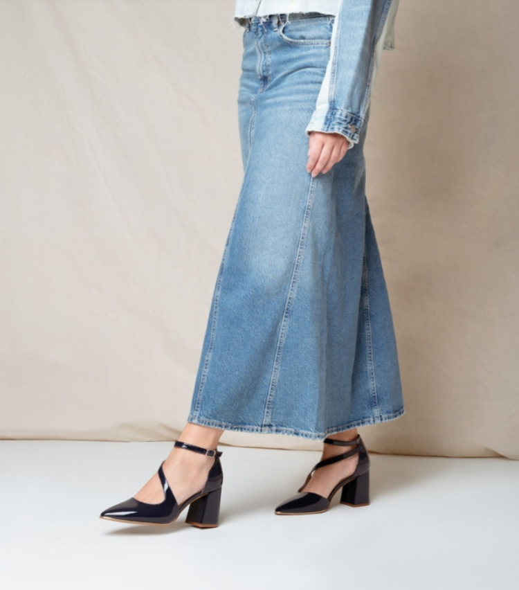 Navy patent leather block heel size 35