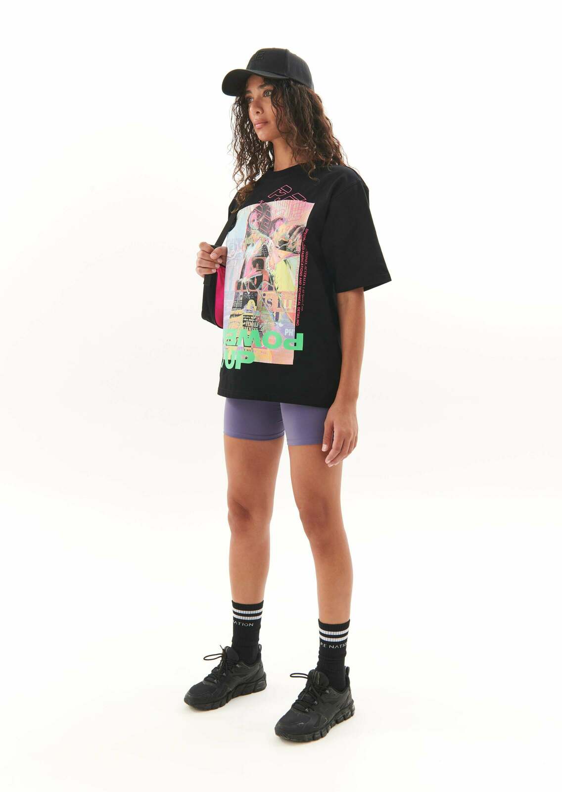 POWER UP TEE IN BLACK