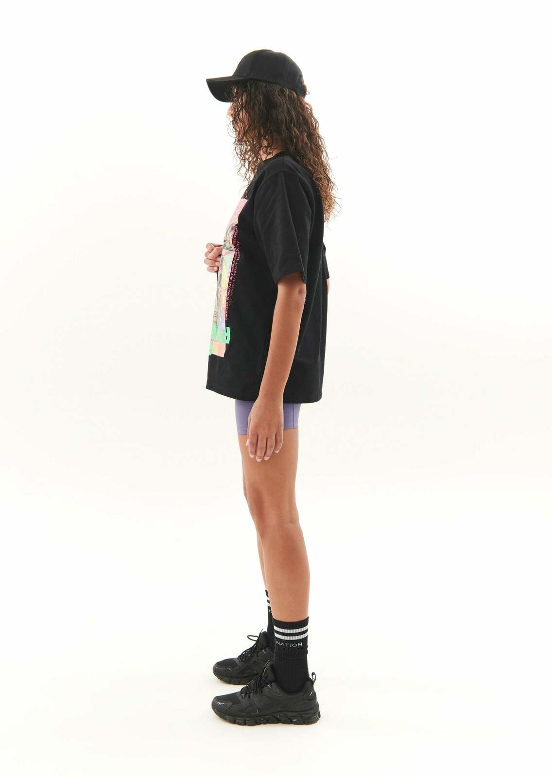 POWER UP TEE IN BLACK