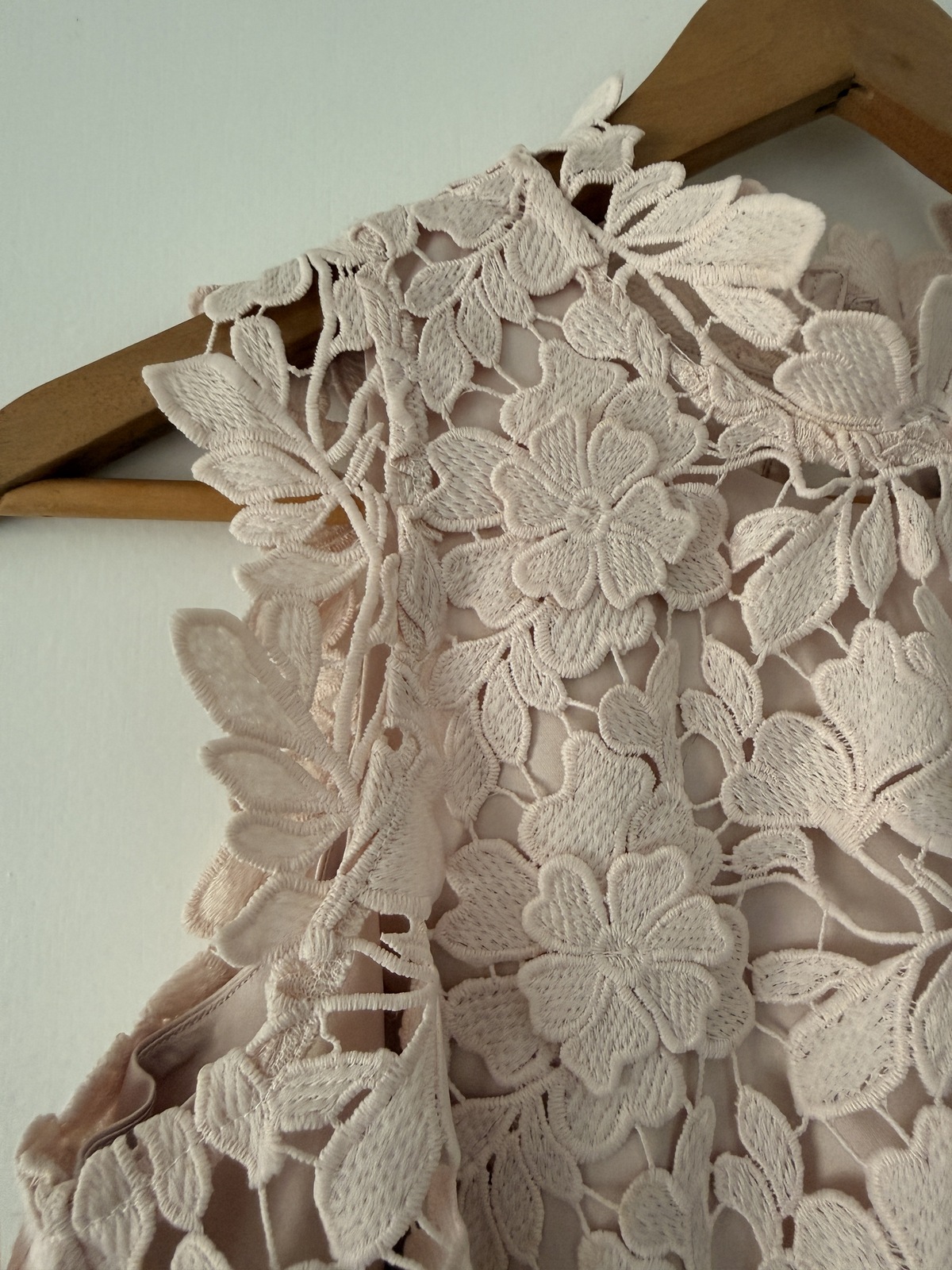 Blush floral backless cocktail top UK8