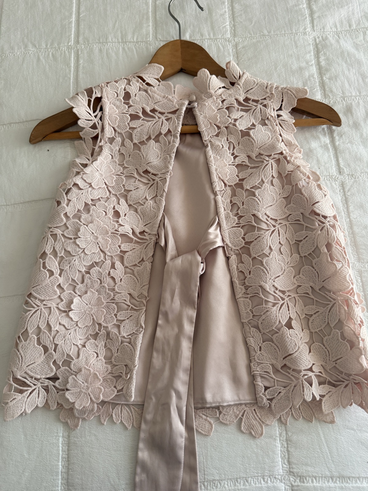 Blush floral backless cocktail top UK8