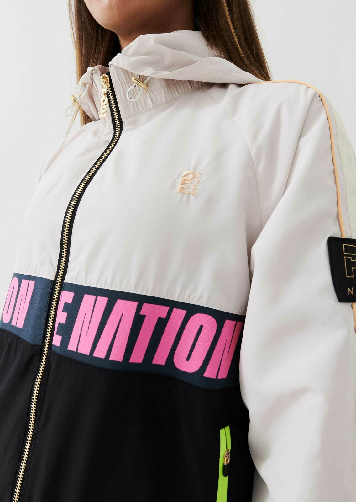 MAN DOWN JACKET IN WHITE SAND