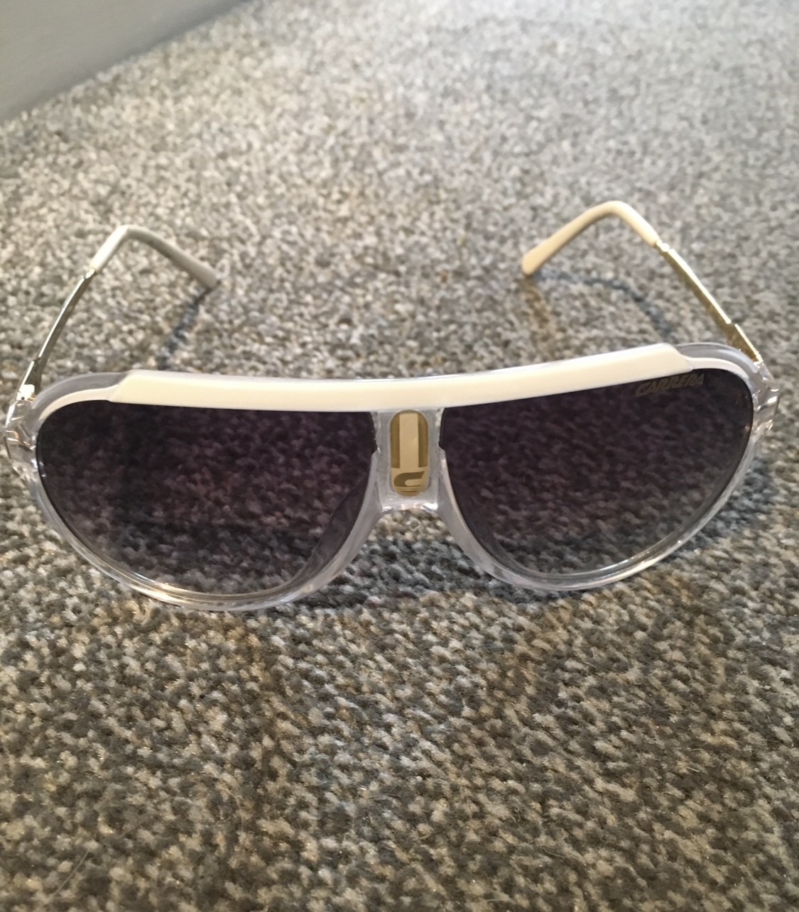 women’s white sunglasses with box 