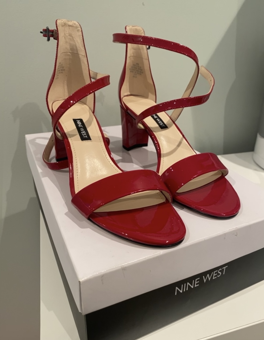 red patent sandals size au 8.5