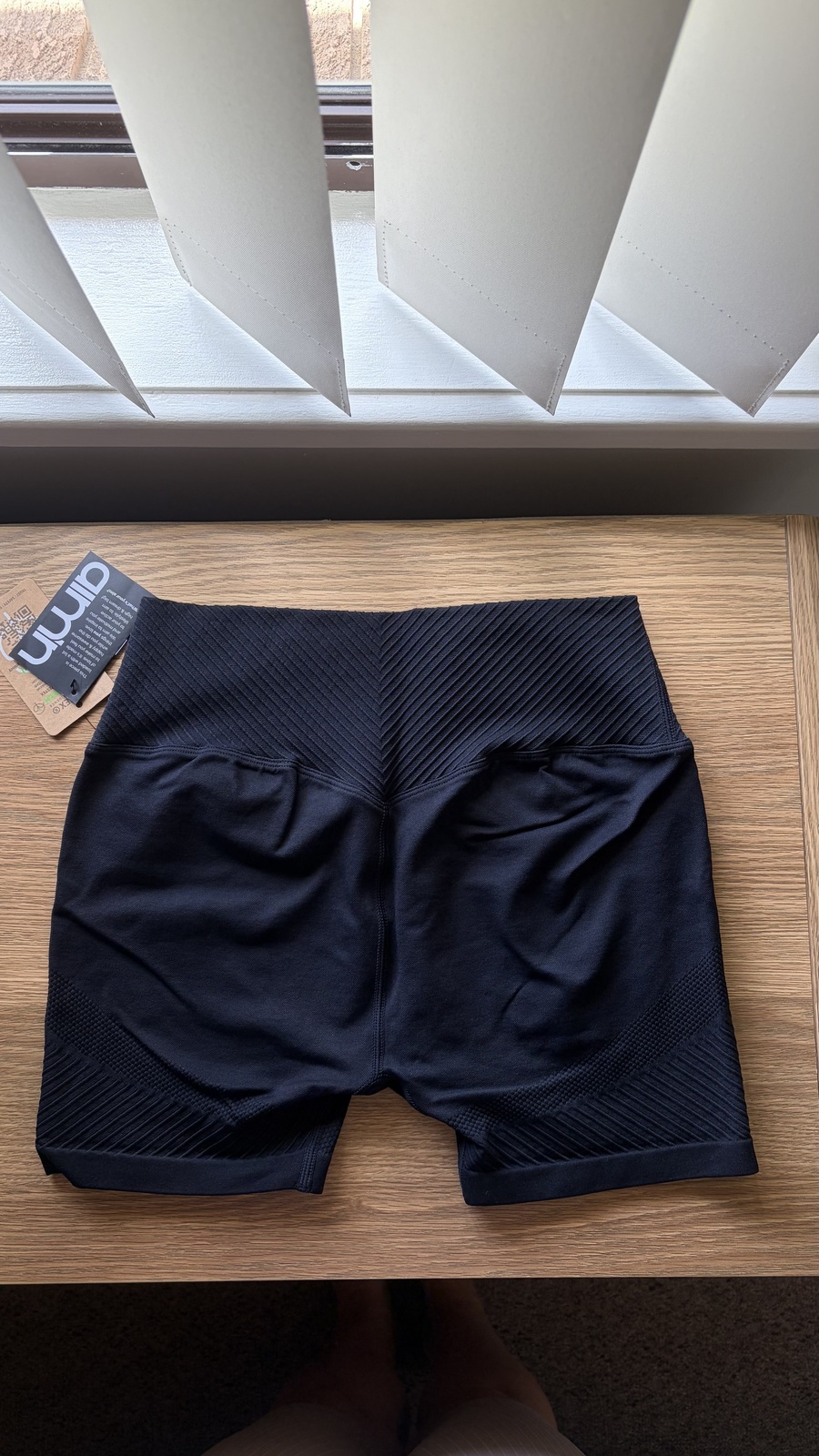 Motion Seamless Midi Shorts 