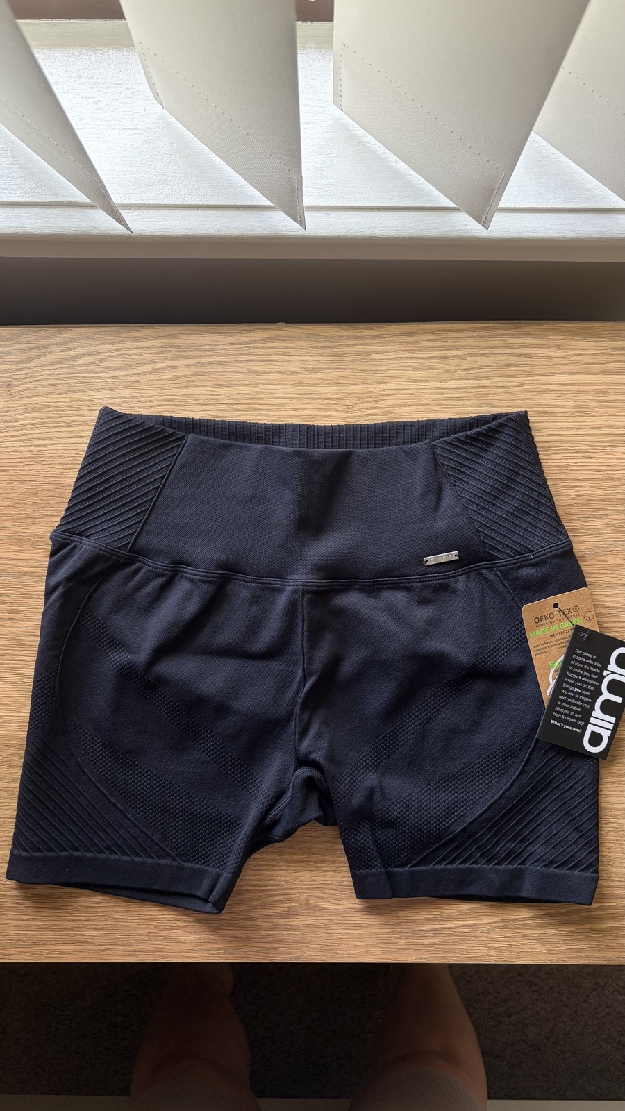 Motion Seamless Midi Shorts 