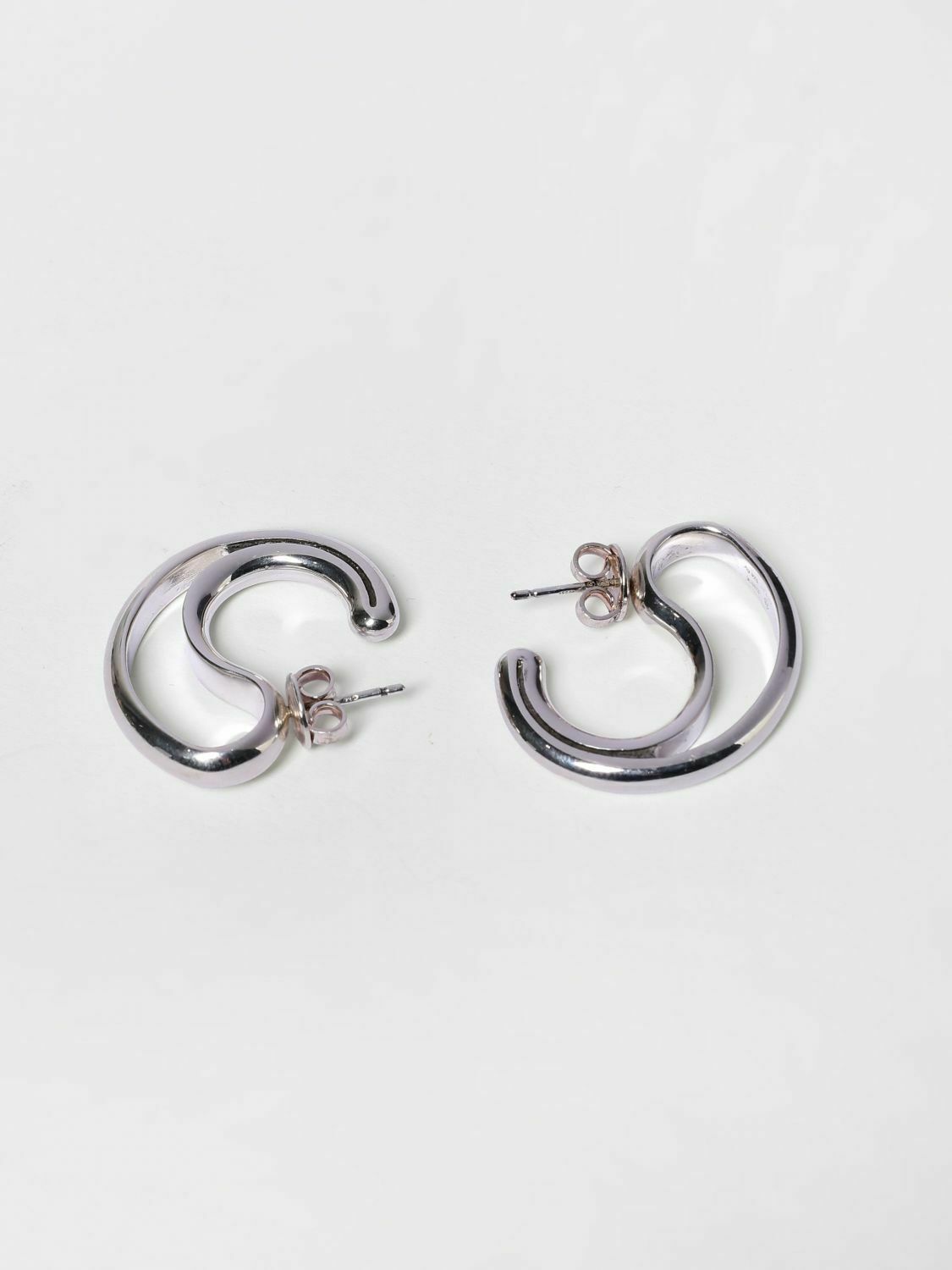 Interlocking Hoop Earrings - Silver / U EU