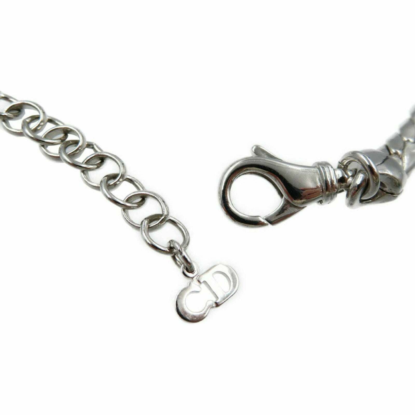 ilver Rhinetone VPendant Necklace - Silver / One Size