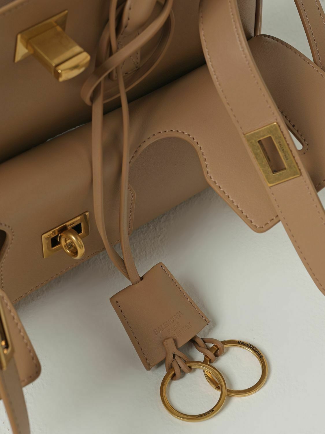 Structured Handbag with Top Handle and Buckle Detailing for Stylish Everyday Use - Yellow Cream / U EU