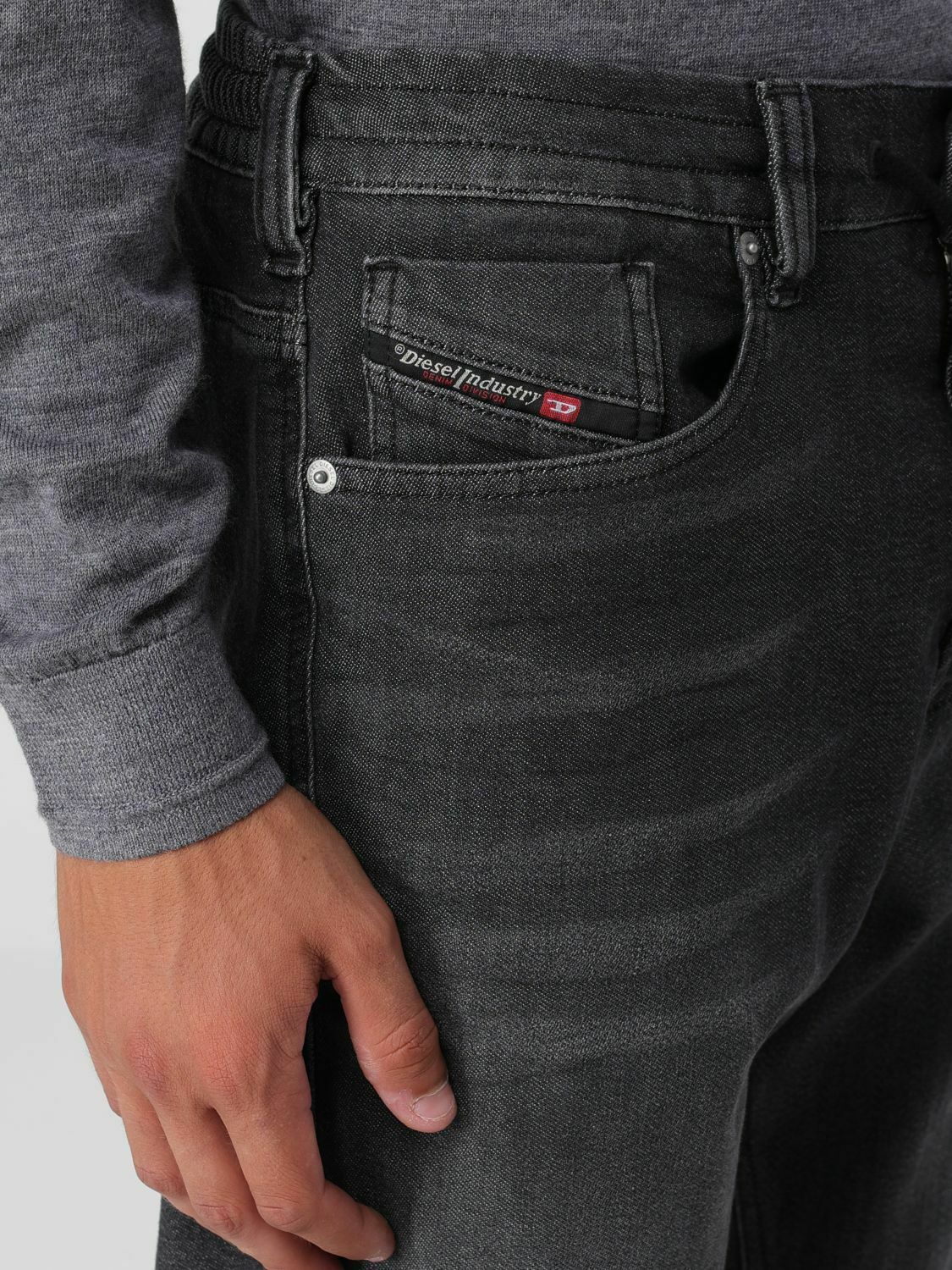Relaxed Fit Jeans - Grey / 34 EU