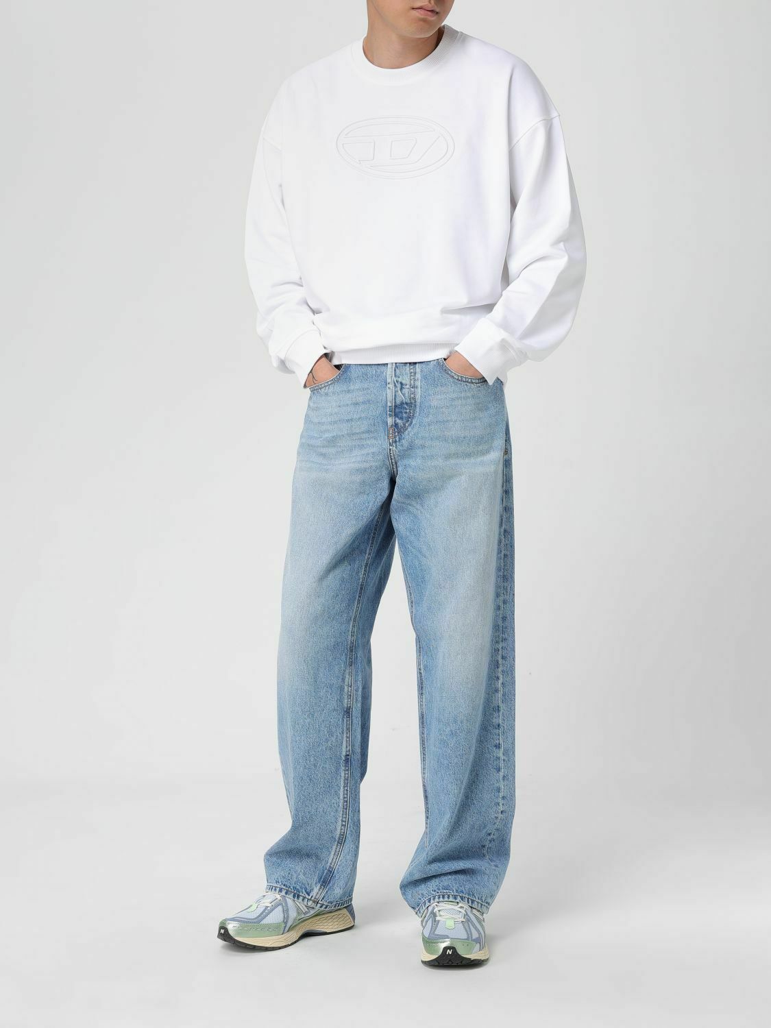 Comfortable Long Sleeve Crew Neck Pullover Top - White / L EU