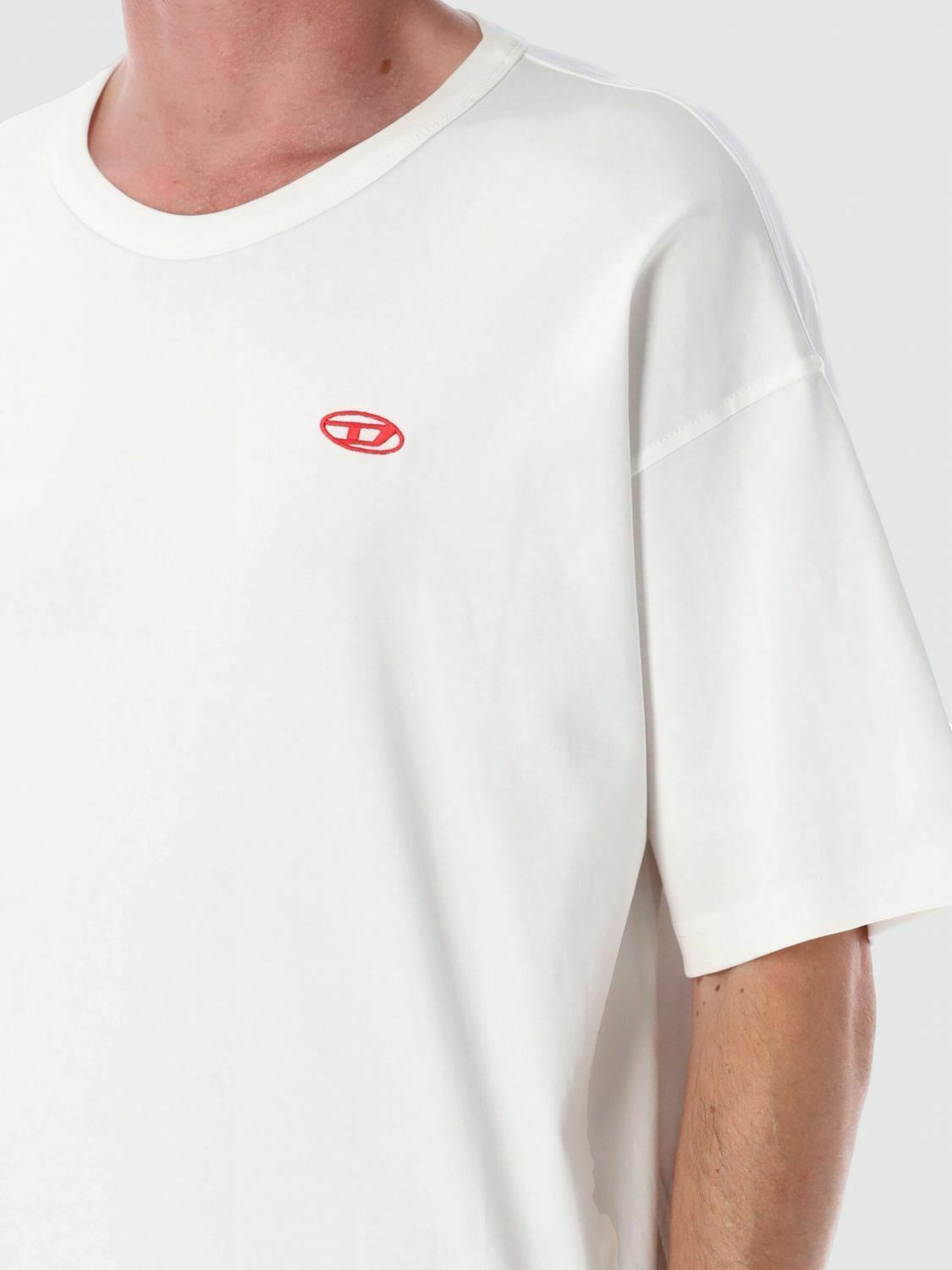 Relaxed Fit T-Shirt - White / L EU