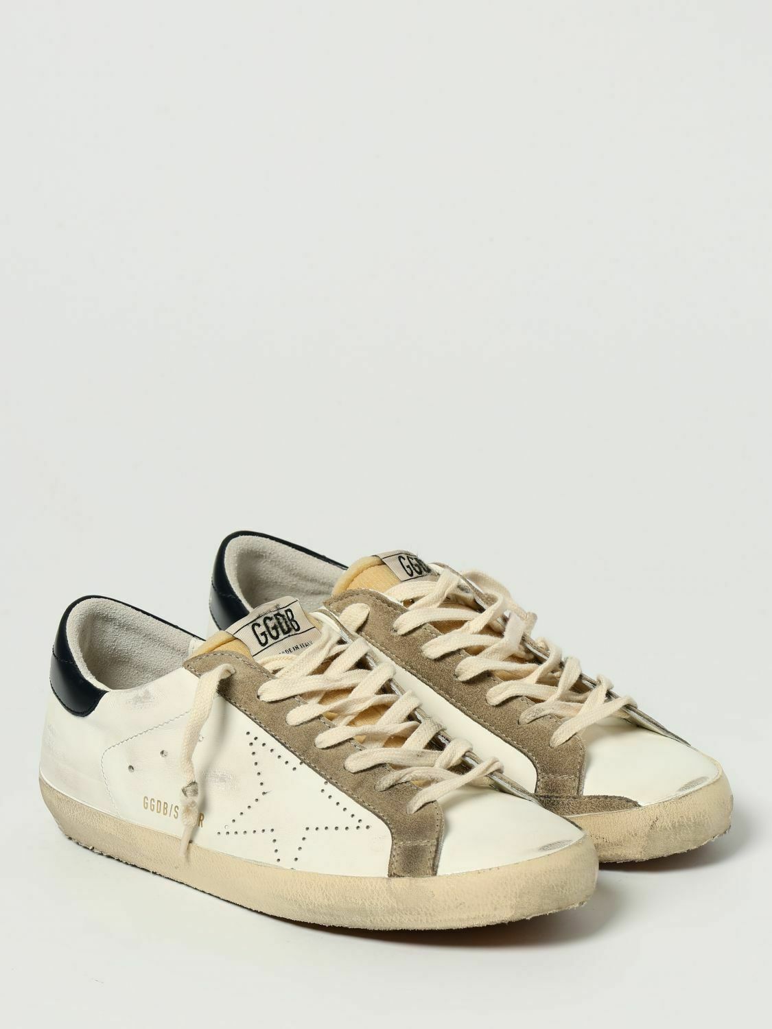Low Top Sneakers - White / 45 neck