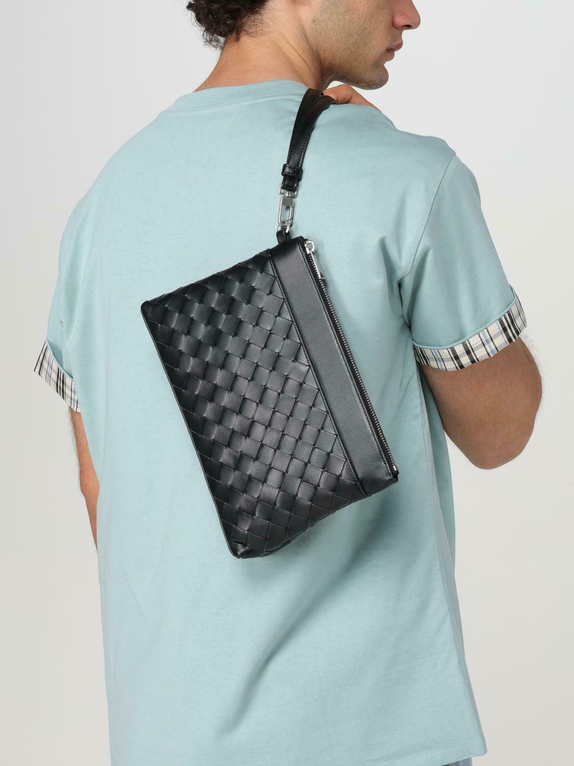 Intrecciato Leather Clutch - Black / U EU