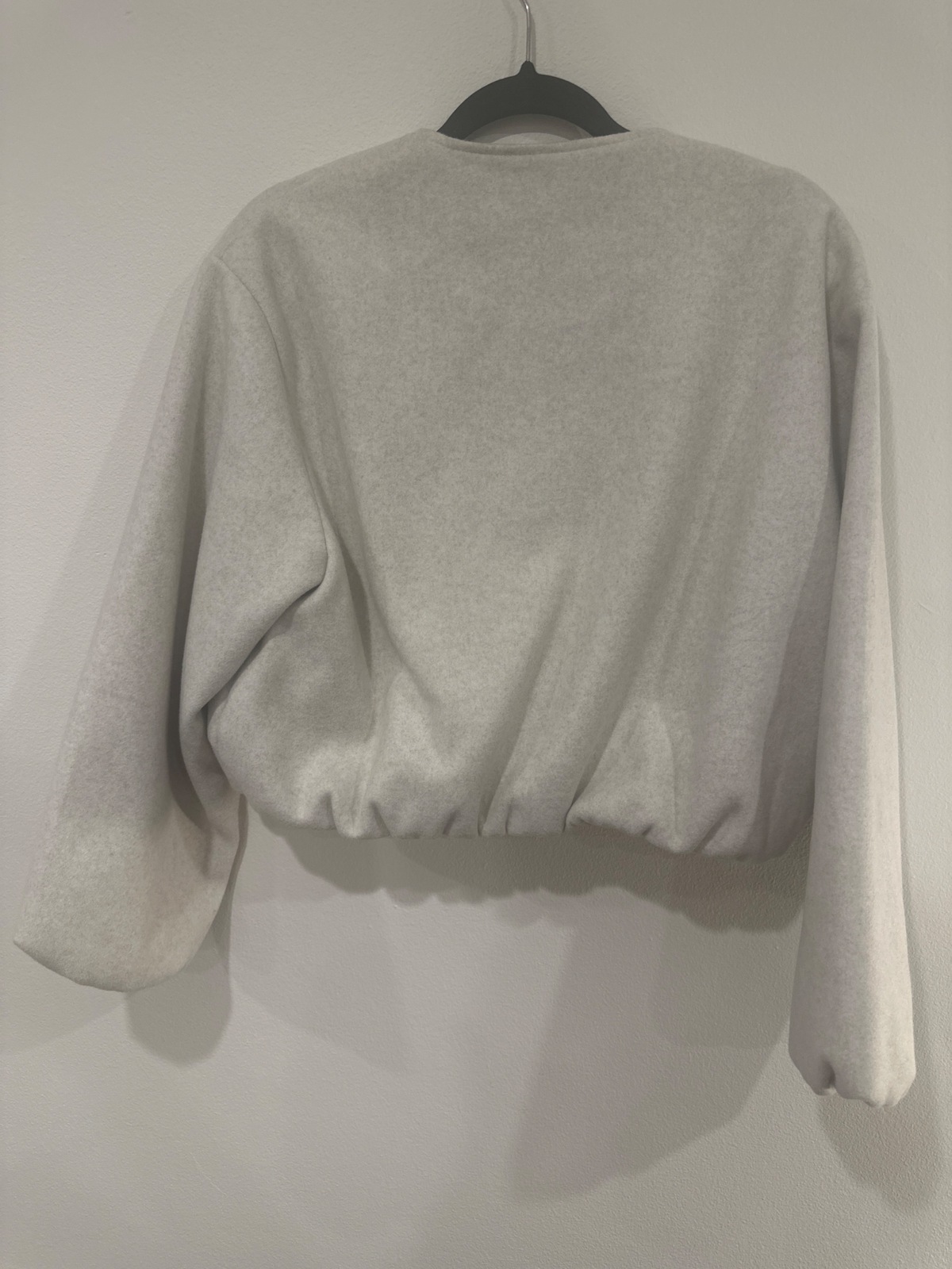 Crop jacket with gathered sleeves and waist zipper jacket