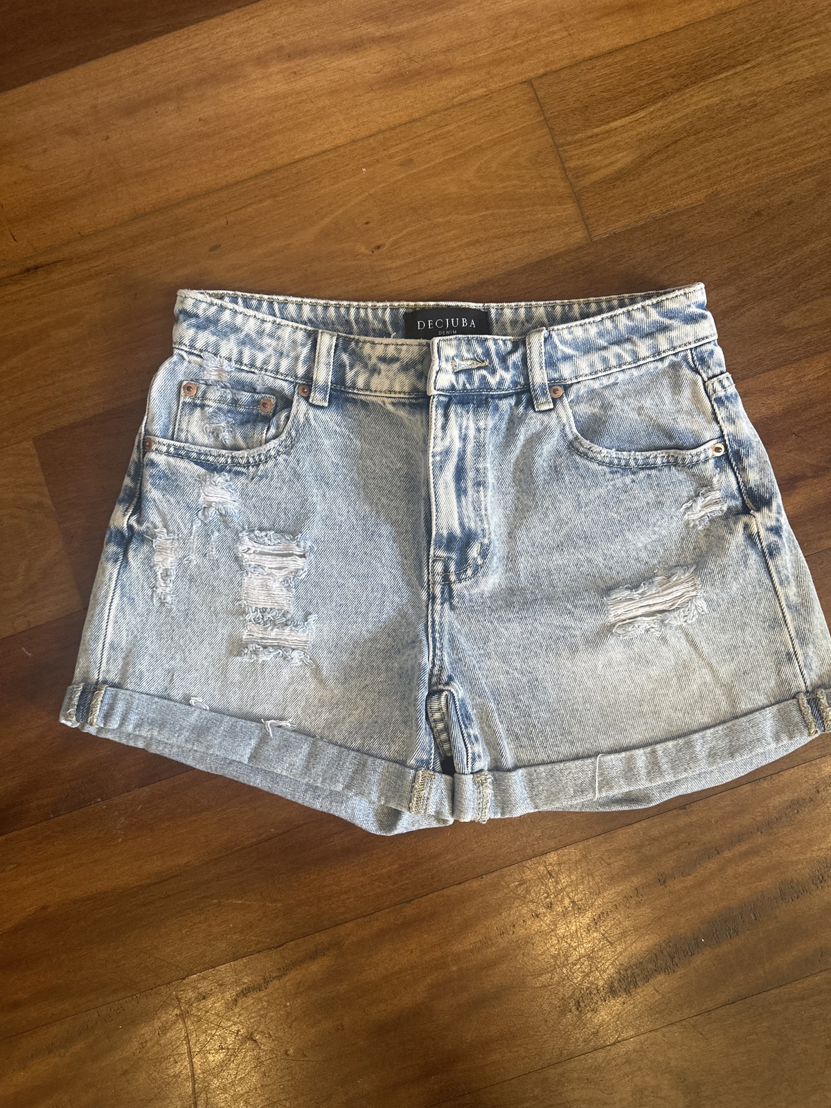 Denim ripped cuff short short 