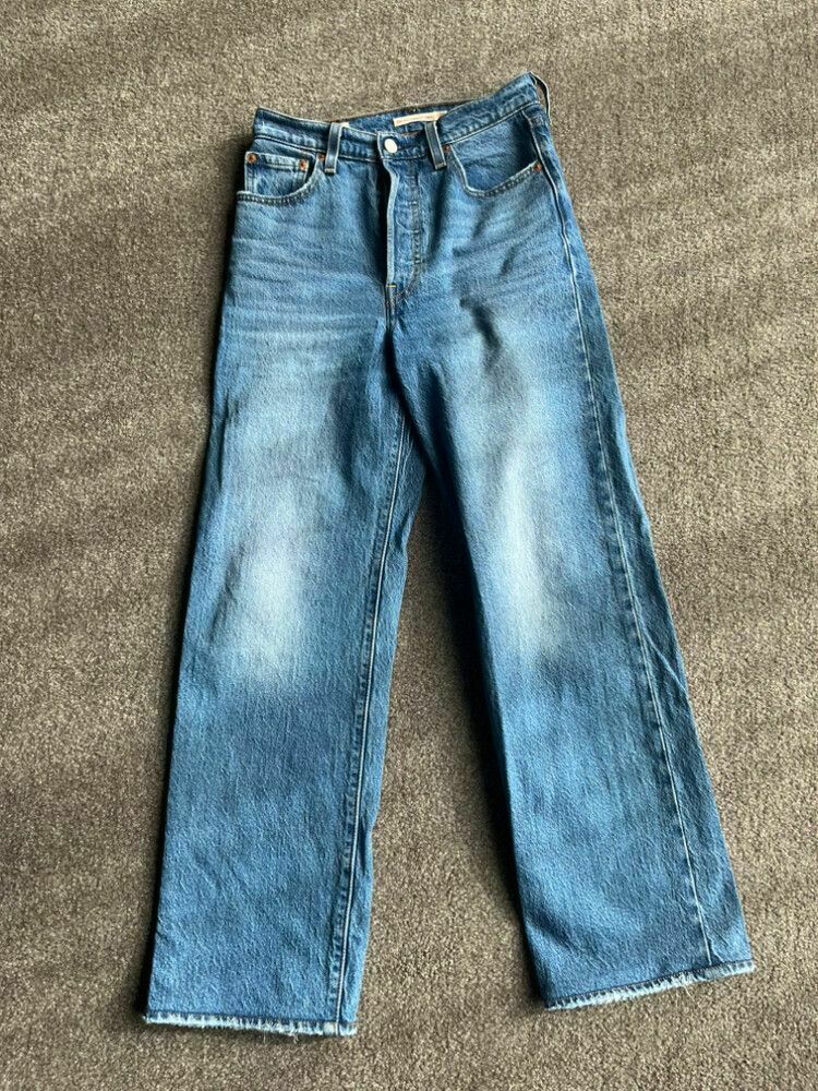 Ribcage Straight Ankle Jeans