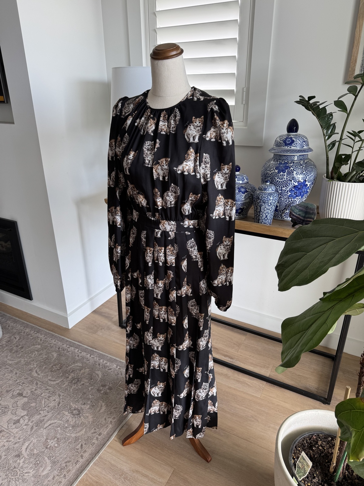 Cat Print long sleeve pleat dress