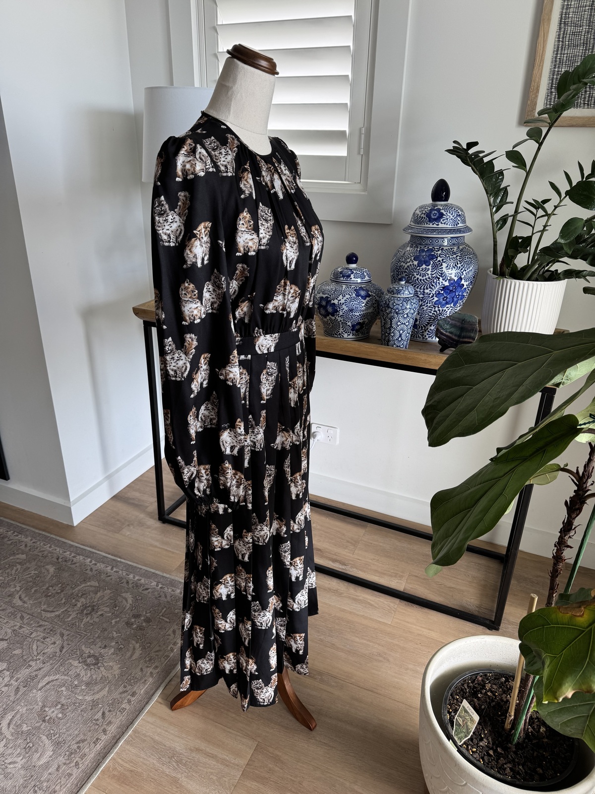 Cat Print long sleeve pleat dress