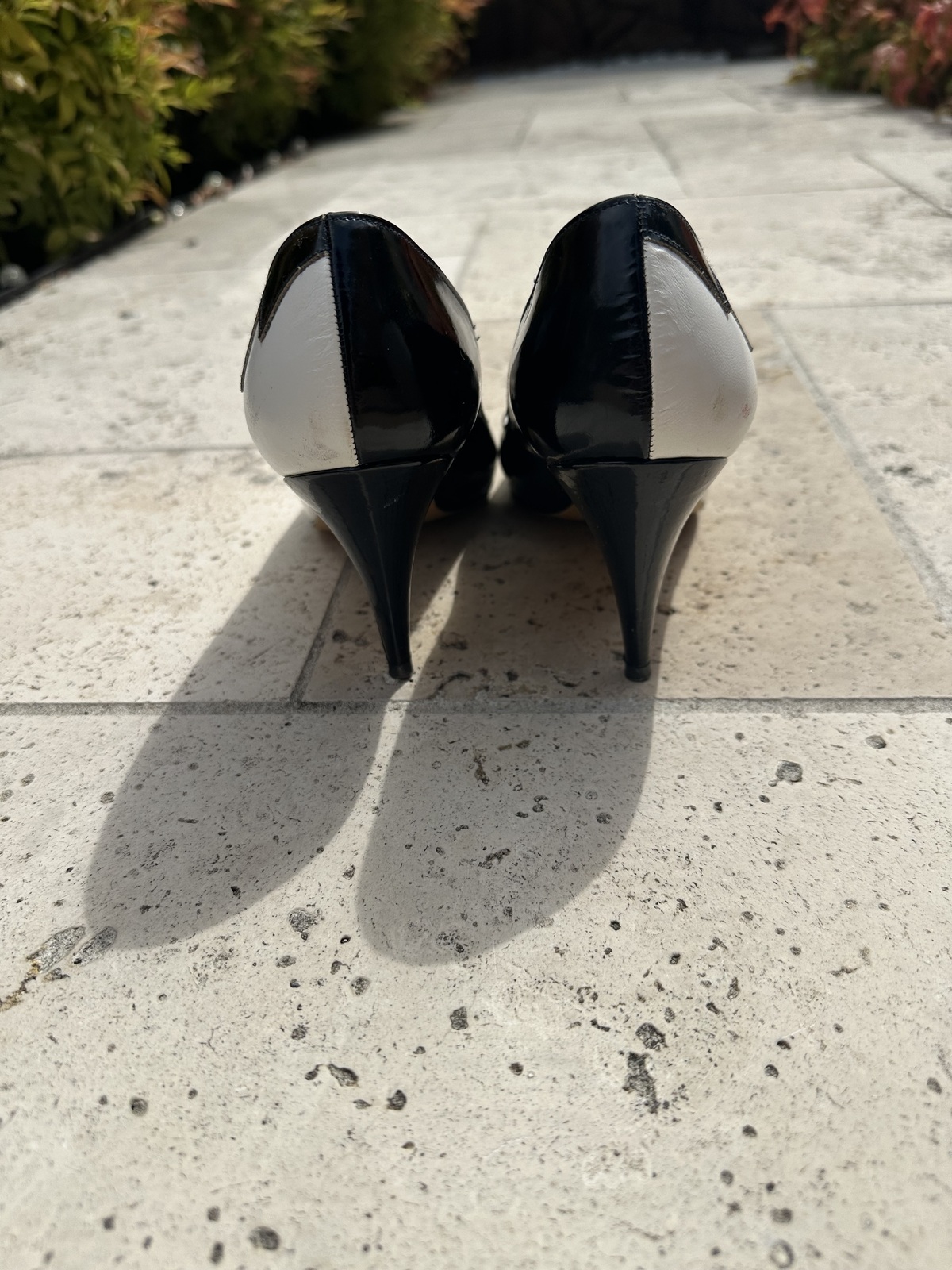 black and white shoes SIZE 7.5 B or 37.5 Eu, great condition